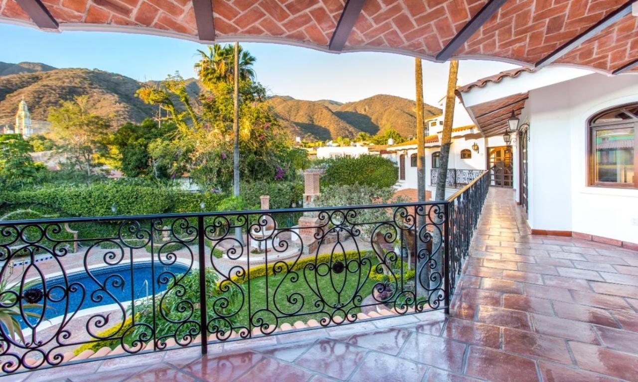 Caroline Bella Bed & Breakfast Ajijic Bagian luar foto