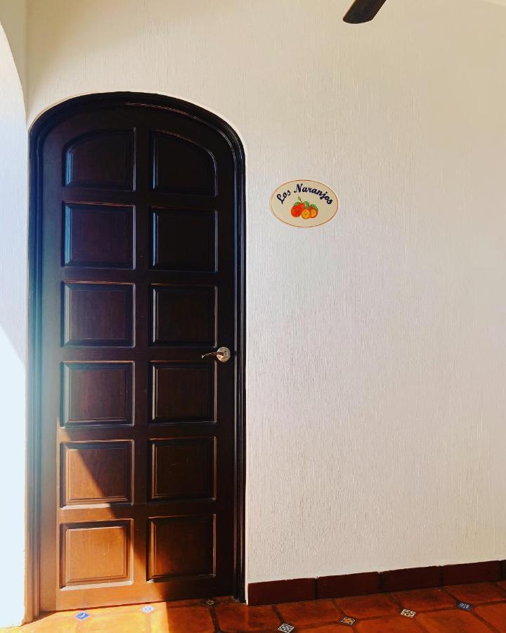 Caroline Bella Bed & Breakfast Ajijic Bagian luar foto