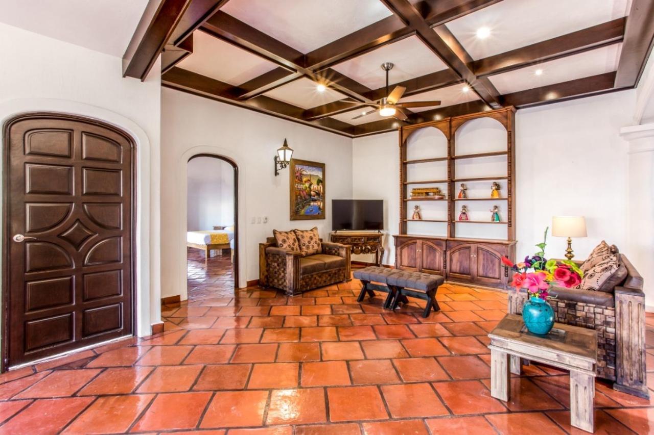Caroline Bella Bed & Breakfast Ajijic Bagian luar foto